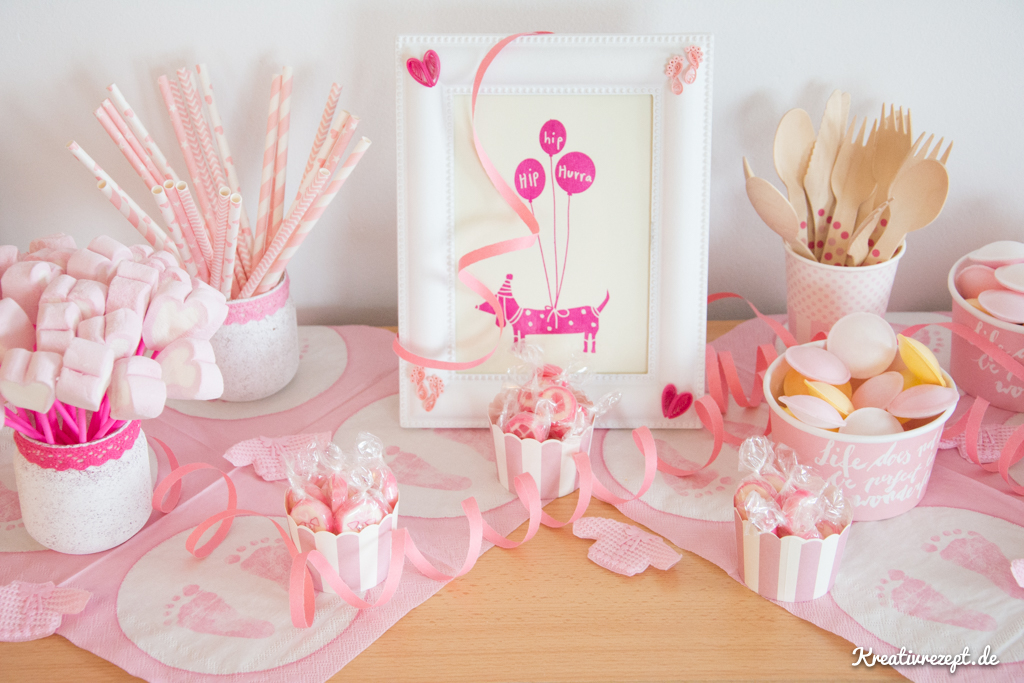 Ideen und tipps für eine rosa babyparty – kreativrezept.de Rosa deko wohnzimmer